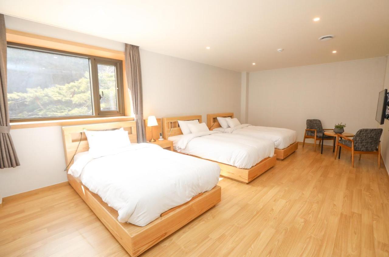 Daedunsan Hotel Wanju Buitenkant foto