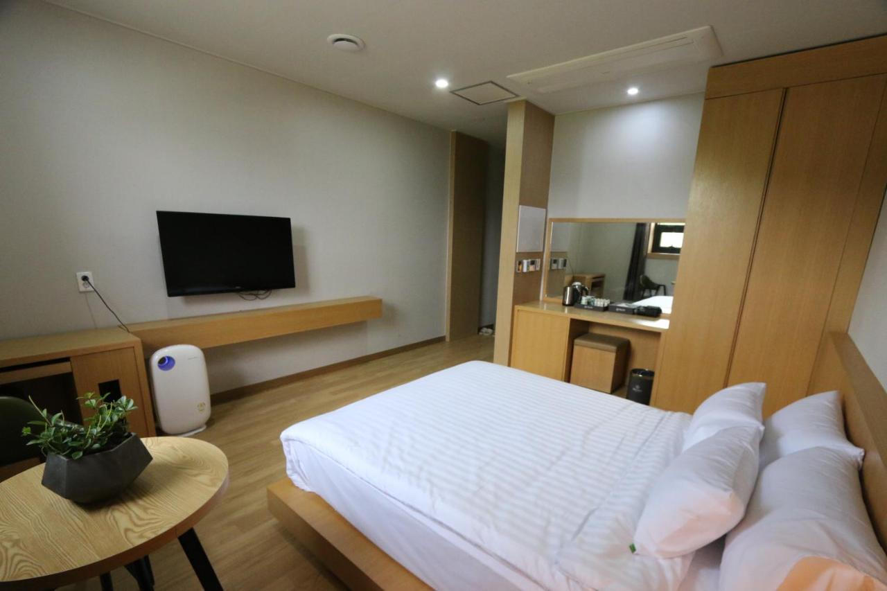 Daedunsan Hotel Wanju Buitenkant foto